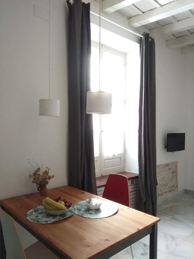 Apartamento "Detras De La Palma" Seville Exterior photo